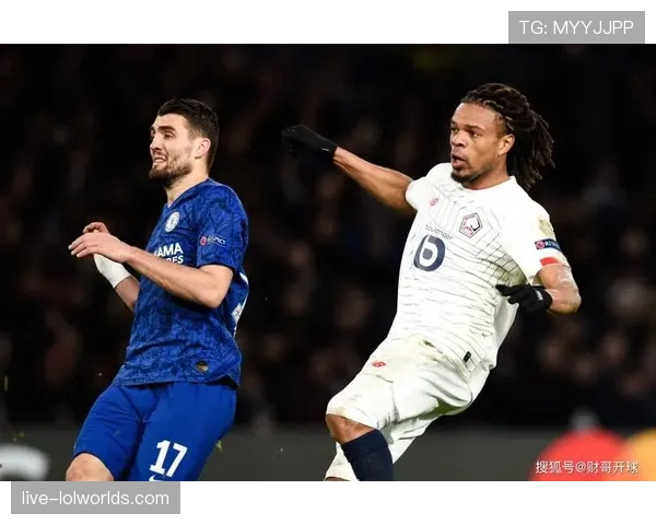 一项针对法甲球迷的调研显示，超过60%的受访者对下午早场开球时间表示不满